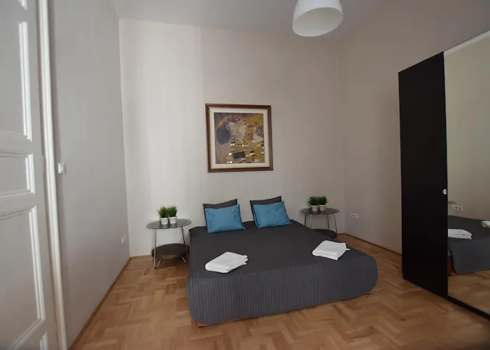 Standard By Hi5 - Múzeum 5 Apartamento Budapest