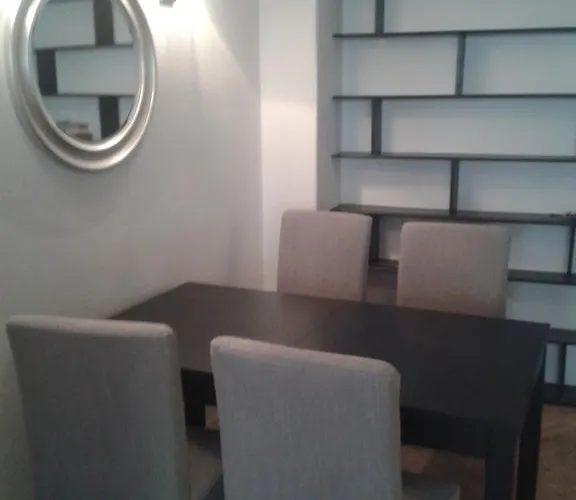 Standard By Hi5 - Múzeum 5 Apartamento *